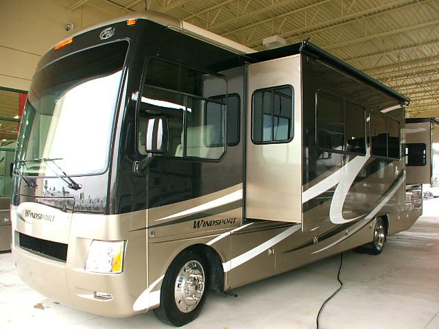 New 2010 Fourwinds Windsport 34B Class A - Gas For Sale